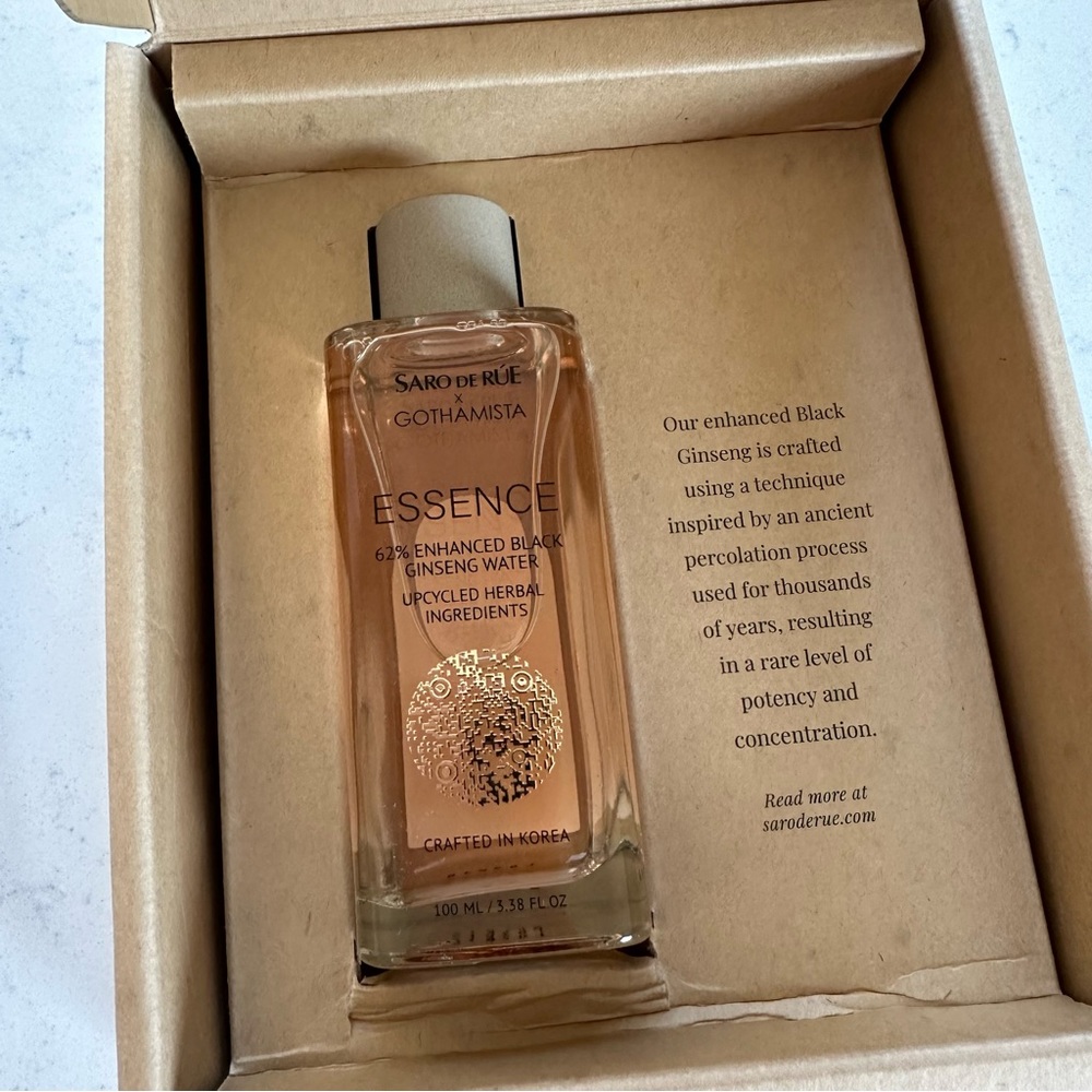 Saro De Rue X Gothamista Essence 62% Enhanced Black Ginseng Water 3.38oz - Picture 2 of 3